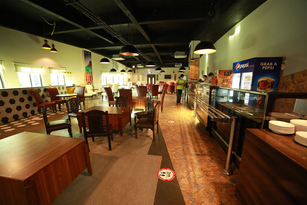 Cafeteria for sale in Deira Dubai Sale business in dubai